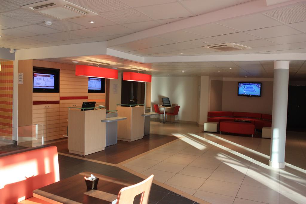 Ibis Loriol Le Pouzin Hotell Exteriör bild